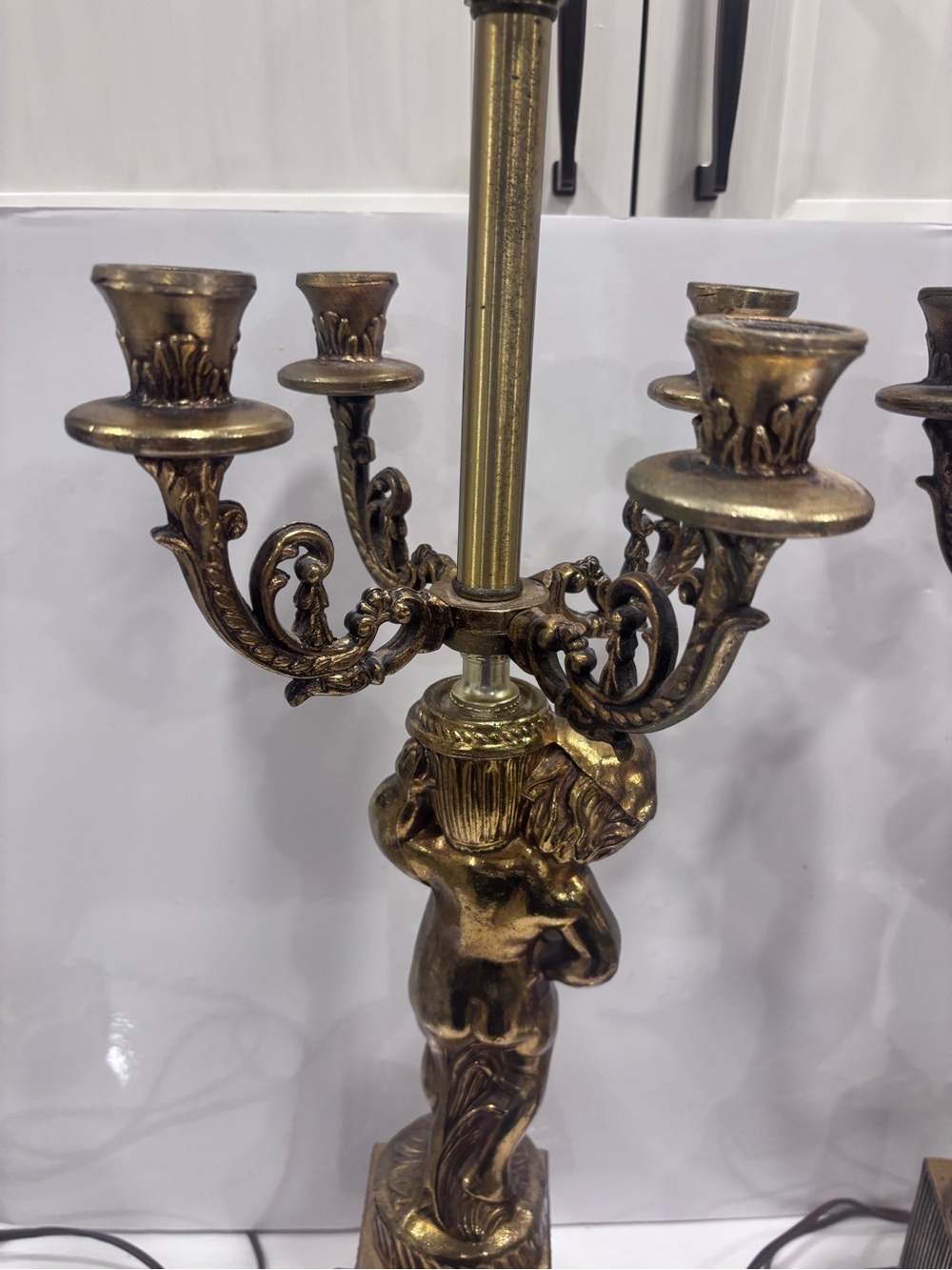 Vintage brass pair of gold cherub candelabra table lamps Hollywood regency - Picture 16 of 16